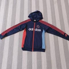 【あやちん様専用】150cm アディダス ジャージ パーカー adidasのサムネイル