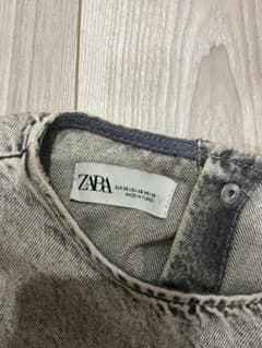 Zara Tシャツのサムネイル