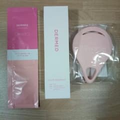 新品、未開封！デルメッド　ヘアエッセンス 120ml ヘアブラシ、試供品付き。のサムネイル
