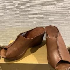 大人気ROSE BUD レザー サンダル ウエッジソール 22.5 ローズバッドのサムネイル