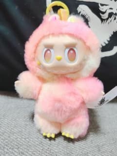正規品ラブブLOYALTYぬいぐるみ マスコットのサムネイル