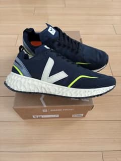 未使用品VEJA CONDORスニーカー ネイビー系のサムネイル