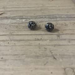ノットデザイン スタッドピアス 両耳用のサムネイル