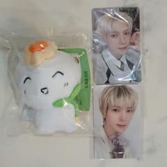 ATEEZ PLUSH 2026ver. ヨサン キーリング トレカ付き - メルカリ