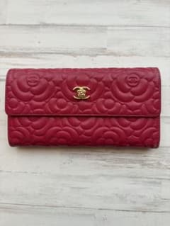 CHANEL フラワーエンボス 長財布 ピンク CHANEL長財布 フラワーエンボス レザー赤ピンク - メルカリ