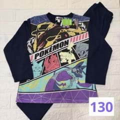 ポケモン　長袖パジャマ　130㎝　年中素材　光るパジャマ　黒いメガレックウザのサムネイル