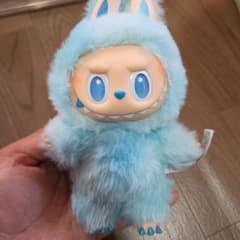 ラブブのサムネイル