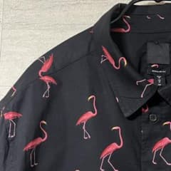 541 H&M 半袖シャツ 黒　フラミンゴ柄 M 総柄　アロハのサムネイル