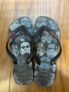 ビーチサンダル Havaianas × Star Wars コラボモデルのサムネイル