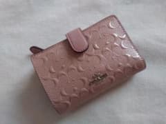 COACH 二つ折り財布〈美品〉のサムネイル