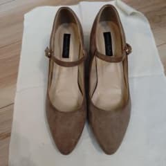 mysty woman ストラップパンプス ベージュのサムネイル