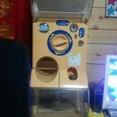ガチャガチャ本体 最終値下げ！！！のサムネイル