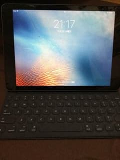 iPad Pro 9.7 32g  スマートキーボードセットのサムネイル