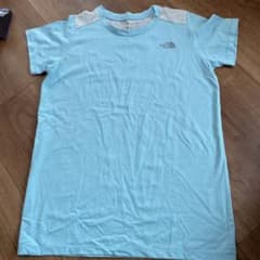 ノースフェイスTシャツのサムネイル