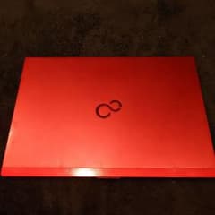FUJITSU LIFEBOOK UH77/B3のサムネイル