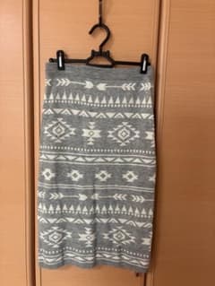 オルテガ柄 ニット タイトスカート グレーのサムネイル