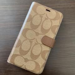 iPhoneXR コーチ 手帳ケース(正規品)のサムネイル