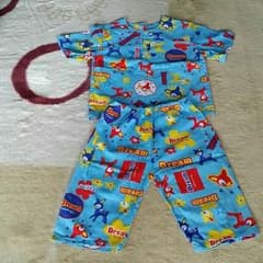 子供パジャマ　3～4才サイズのサムネイル