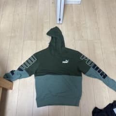 PUMA スウェットパーカーのサムネイル