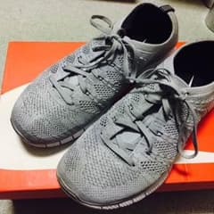 nike free flynit 5.0のサムネイル