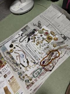 アクセサリー まとめ売り ネックレス イヤリング ブローチのサムネイル