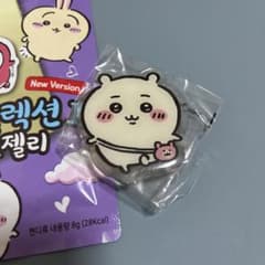 【新品】ちいかわ スマホグリップ　韓国のサムネイル