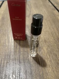 Cartier PUR MAGNOLIA オードトワレ 2ml サンプルのサムネイル
