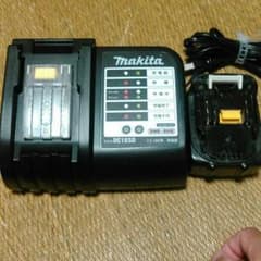 マキタ充電器　充電池のサムネイル