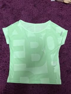 リーボック Tシャツのサムネイル
