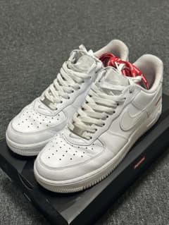 Supreme × Nike Air Force 1 Low Whiteのサムネイル