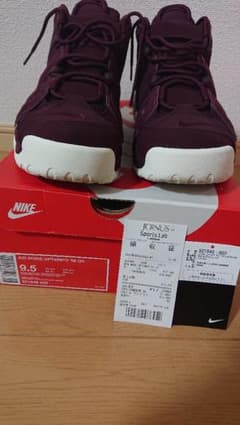 NIKE MORE UPTEMPOのサムネイル