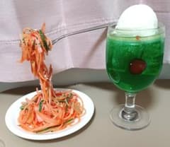 有限会社 ながお食研 食品サンプル ナポリタン&クリームソーダ(2点セット) 有限会社 ながお食研 食品サンプル ナポリタン&クリームソーダ(2点