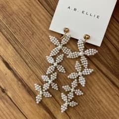 A.B. ELLIE Harlow Pearl イヤリングのサムネイル