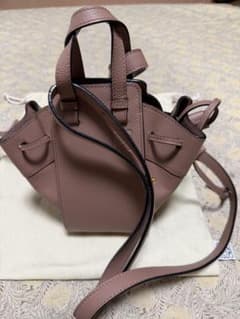 美品　LOEWE ピンクレザーショルダーバッグ　ハンモックミニのサムネイル