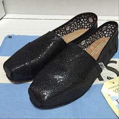 正規品TOMSアウトレット24グリッター黒のサムネイル