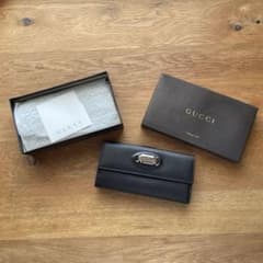 【期間限定値下げ❗️】GUCCI ブラックレザー 長財布のサムネイル