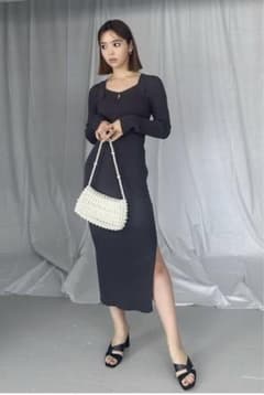 ケーブルタイトニットワンピースのサムネイル