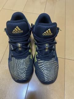 アディダスハイカットスニーカーのサムネイル