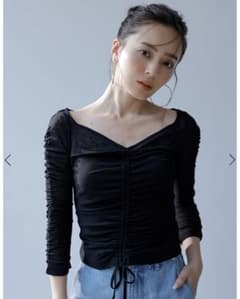 ギャザーデザインカットトップスのサムネイル