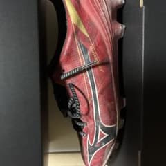 MIZUNO サッカースパイク レッド ブラックのサムネイル