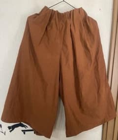 〈NICE CLAUP〉ガウチョパンツ　フリーサイズ ワイドパンツ ブラウンのサムネイル