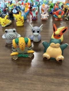 ポケモン フィギュア ９７個 希少クリアポケモン入り！のサムネイル