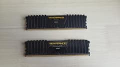 CORSAIR VENGEANCE LPX DDR4 メモリ 16GB 本体のサムネイル