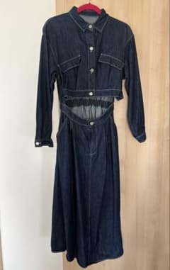 BIRTHDAY BASH DENIM FRONT CUT DRESS（M）のサムネイル