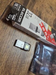 ELECOM 32GB USB Type-C対応 メモリのサムネイル