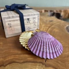 緋扇貝 香合 中出松峰作 共箱 茶道具 緋扇貝 香合 中出松峰作 共箱 茶道具 - メルカリ