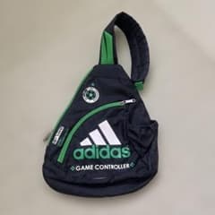 adidas アディダス　ボディバッグ　キッズ　お値下げしましたのサムネイル