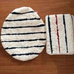 ニトリ トイレカバー2点セットのサムネイル
