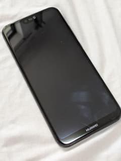HUAWEI P20 lite 32GB ブラック ANE-LX2J 初期化済みのサムネイル