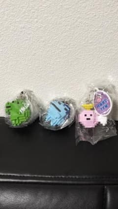 3種セット　たまごっちドットフィギュアチャームのサムネイル